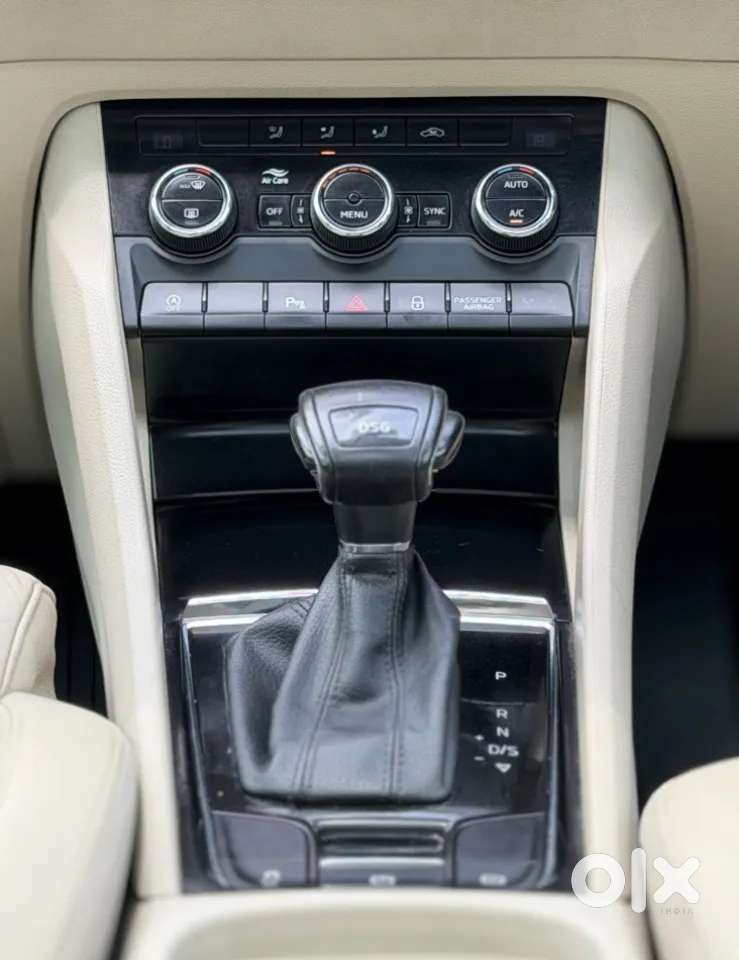 Skoda Karoq, 2020, Petrol