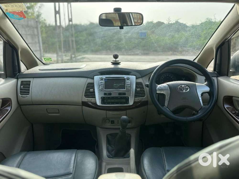Toyota Innova 2.5 V 7 Str, 2012, Diesel