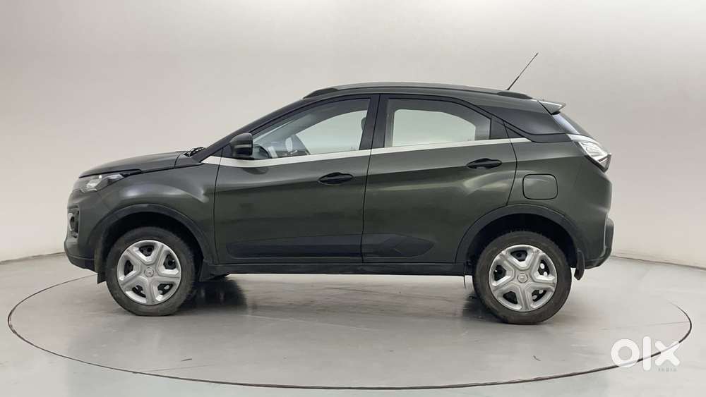 Tata Nexon 1.2 Revotron Xm (s), 2022, Petrol