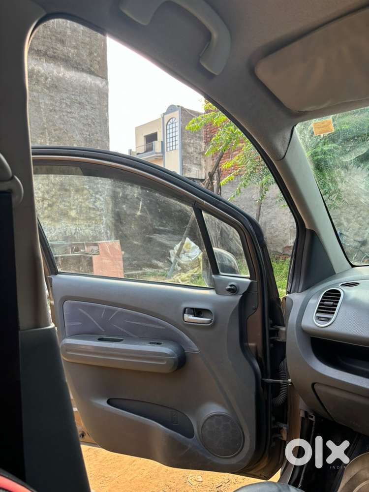 Maruti Suzuki Ritz 2010