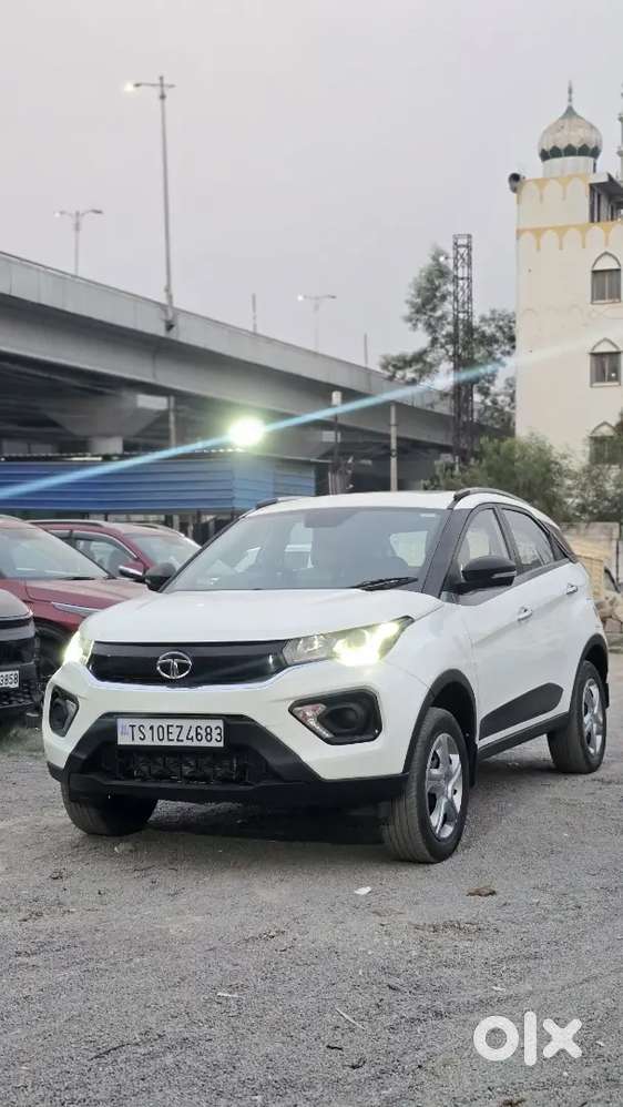 Tata Nexon Xm (s) 2021 Petrol  85k Km  Strong Build Suv  Negotiable