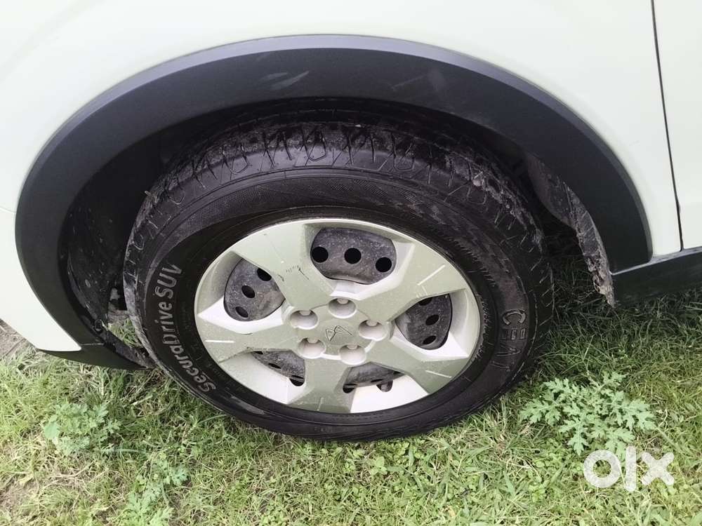 Mahindra Xuv300 W6, 2023, Petrol