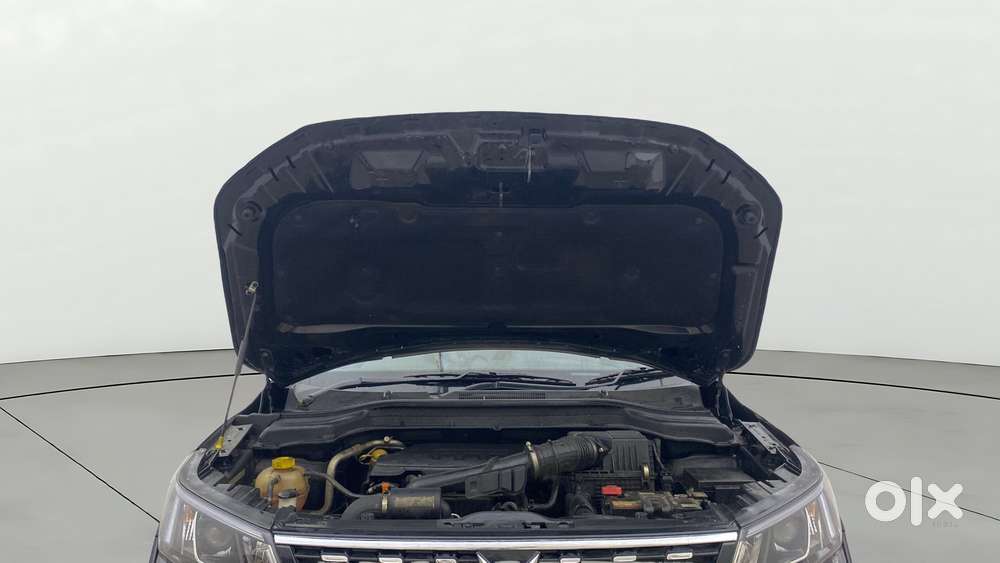 Mahindra Xuv300 W8 Option, 2022, Petrol