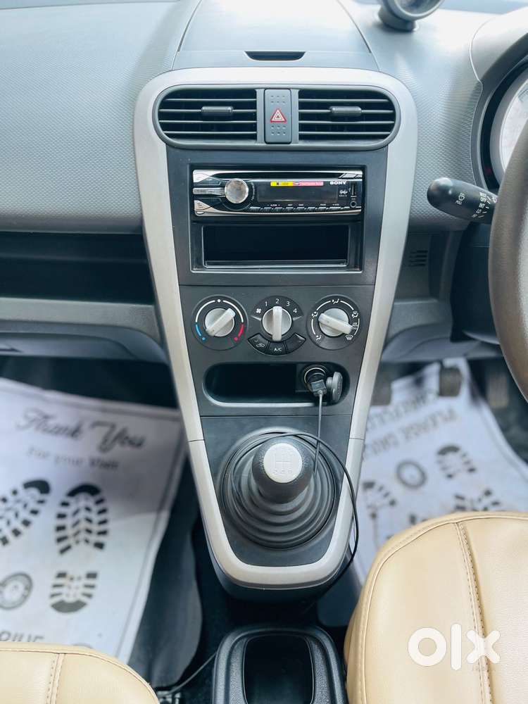 Maruti Suzuki Ritz Vxi, 2011, Petrol