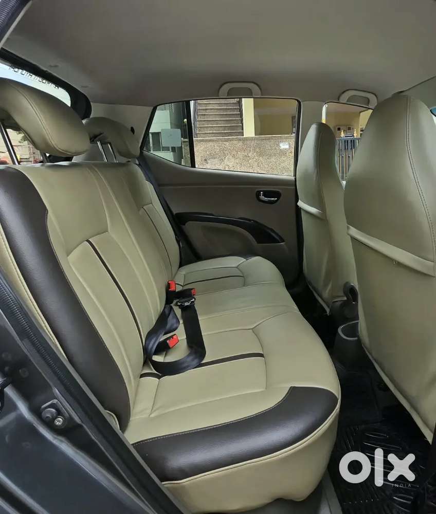 Hyundai I10 Sportz 1.2 Automatic 2011