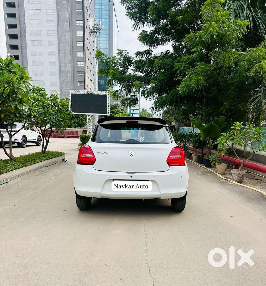 Maruti Suzuki Swift Vxi + Manual, 2021, Petrol