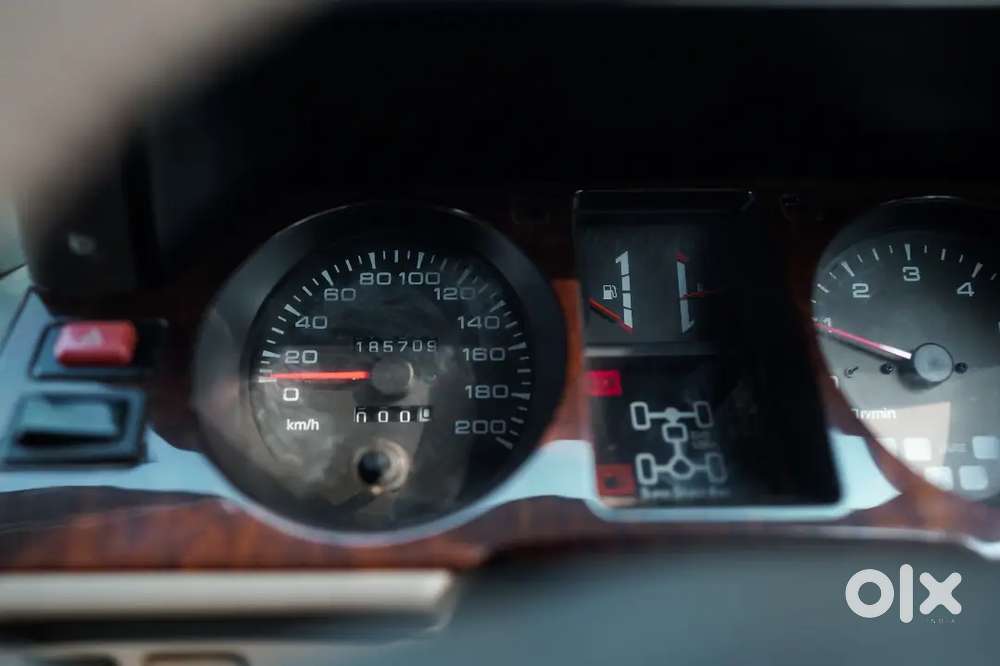 Mitsubishi Pajero Sfx 2011