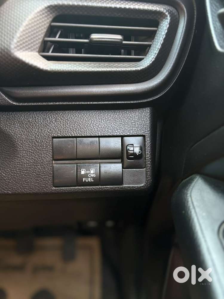 Maruti Suzuki Brezza 1.5 Lxi Cng, 2023, Cng & Hybrids