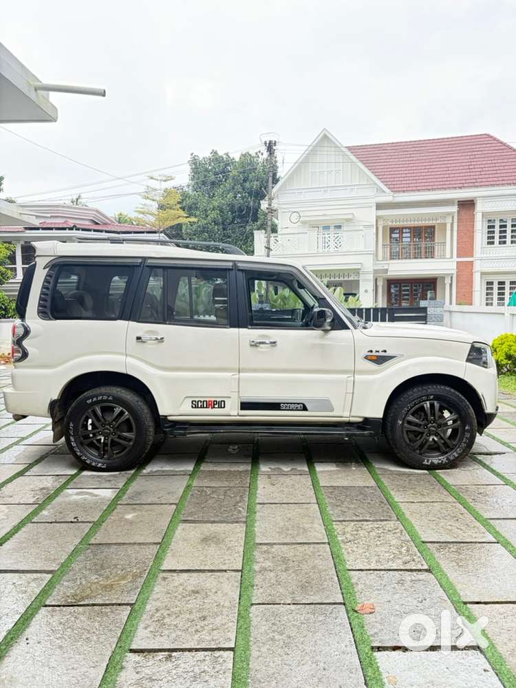 Mahindra Scorpio Classic 2017 Diesel Manual