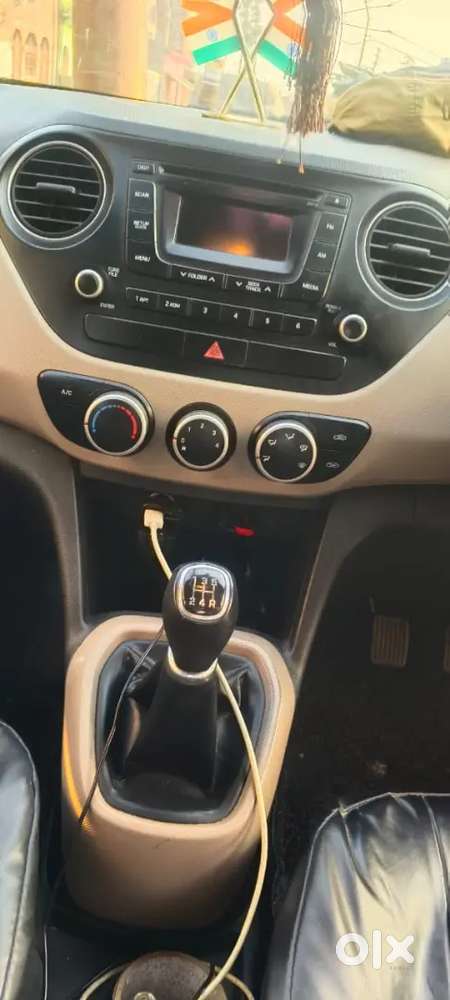 Hyundai Grand I10 Sportz 2015