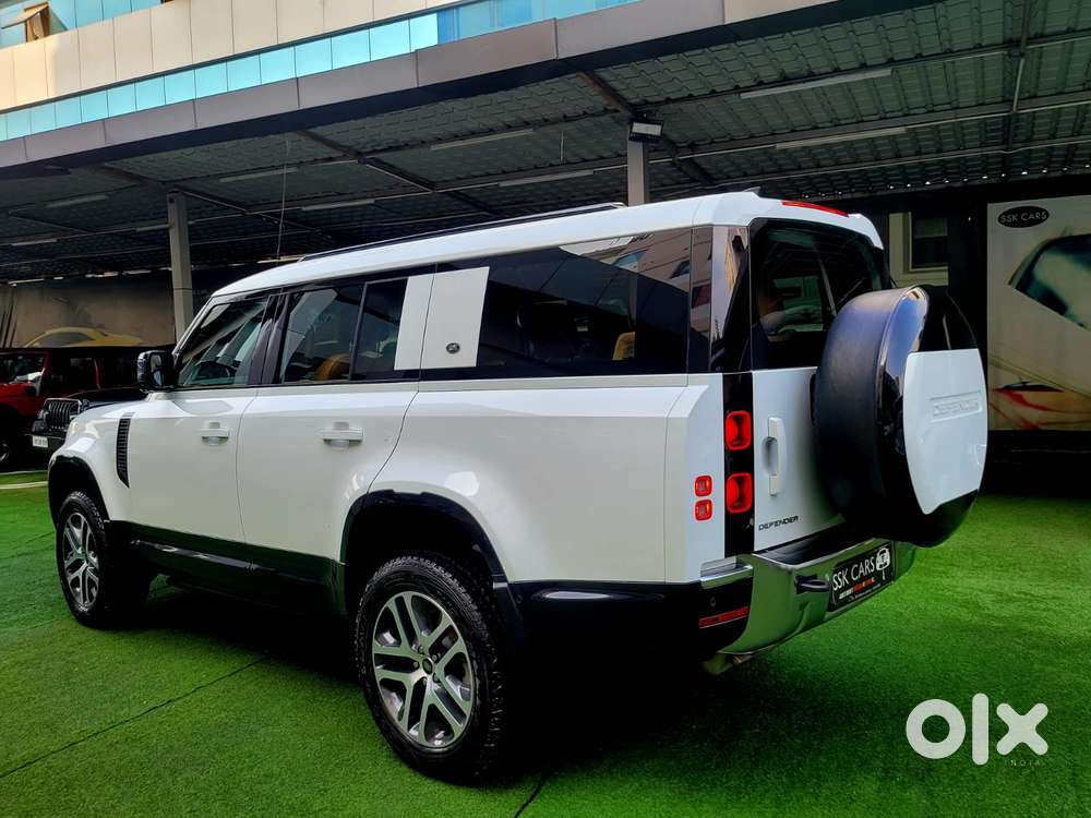 Land Rover Defender 3.0 L 130 Hse, 2023, Diesel