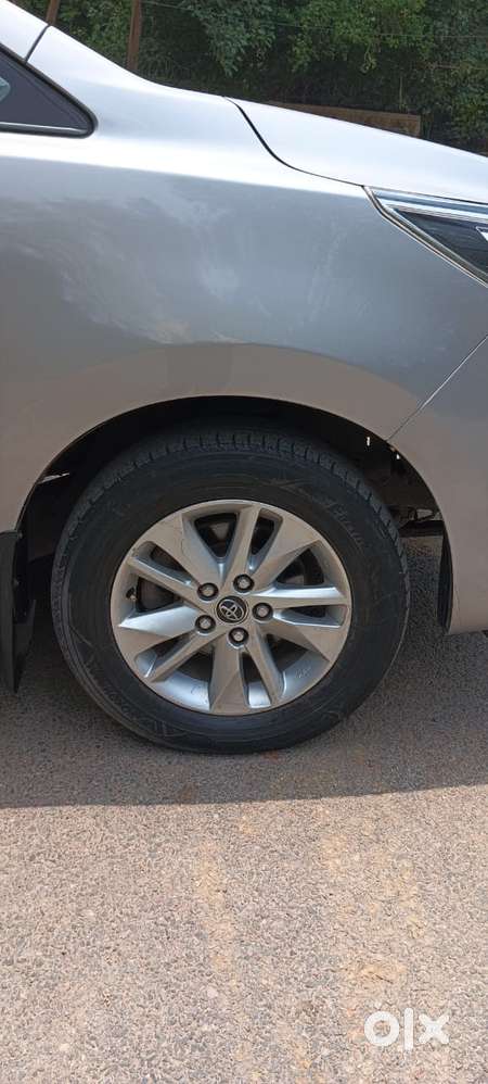 Toyota Innova Crysta 2.4 G Mt 8s, 2017, Diesel