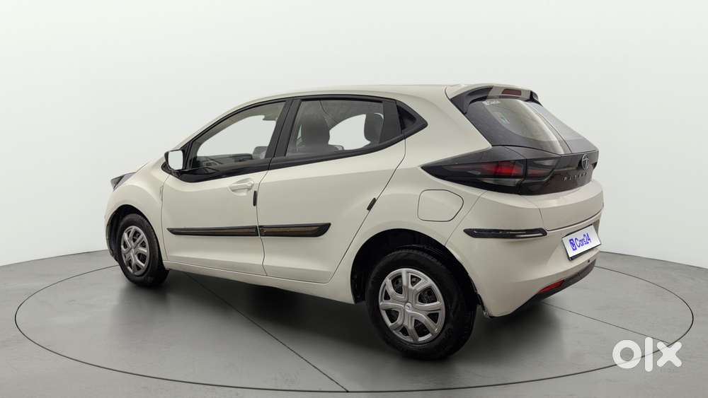 Tata Altroz 1.2 Xe, 2021, Petrol