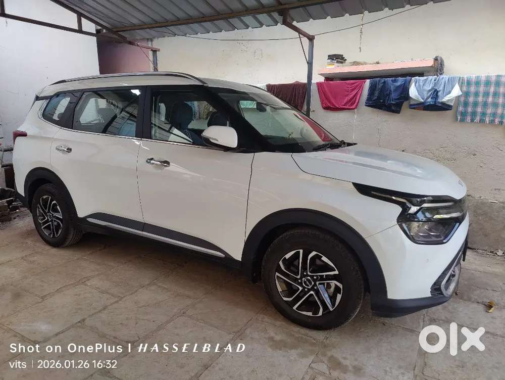 Kia Carens 2024 Diesel Well Maintained