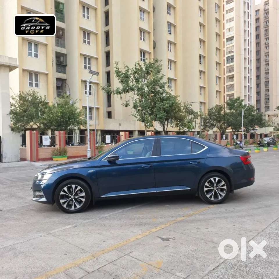 Skoda Superb 2.0 L&k Tsi At, 2022, Petrol