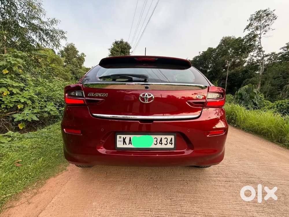 Toyota Glanza 2024 Petrol Well Maintained Less Than 10,000km Driven