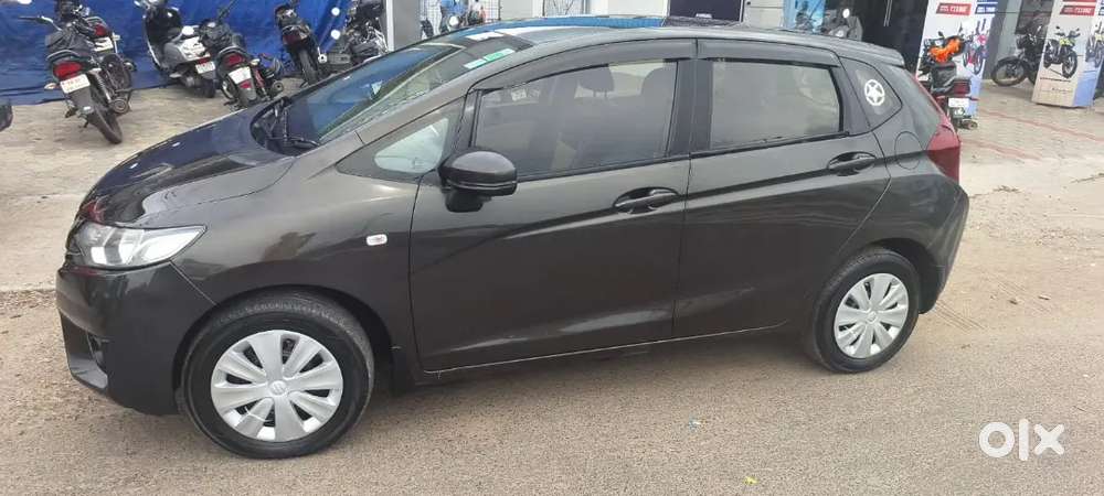 Honda Jazz 2016 Diesel Well Maintained