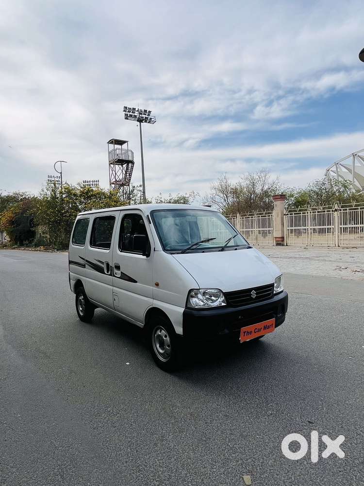 Maruti Suzuki Gypsy King Hard Top Mpi Bsiv, 2014, Petrol