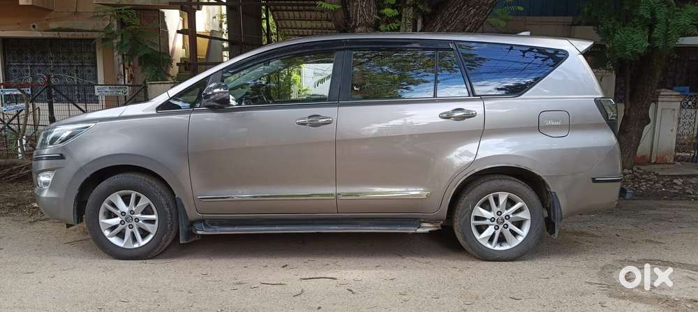 Toyota Innova Crysta 2.4 V 8 Str, 2018, Diesel