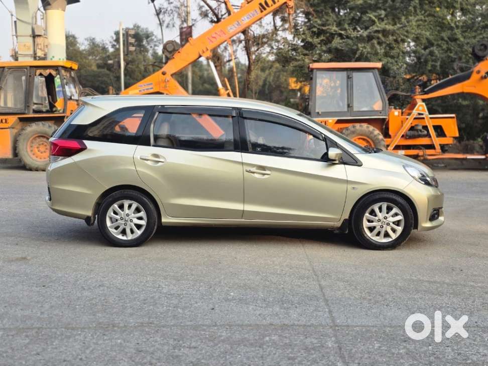 Honda Mobilio 1.5 V I-vtec, 2015, Petrol