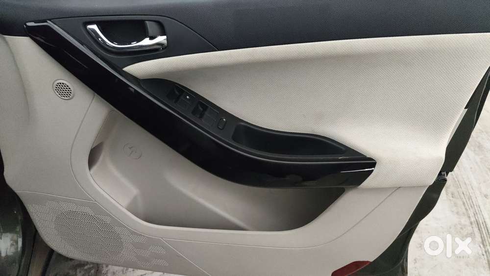 Tata Nexon 1.2 Revotron Xza Plus, 2022, Petrol