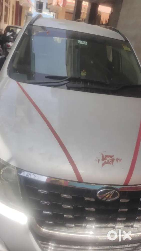 Mahindra Xuv500 2018 Diesel 74000 Km Driven December Model