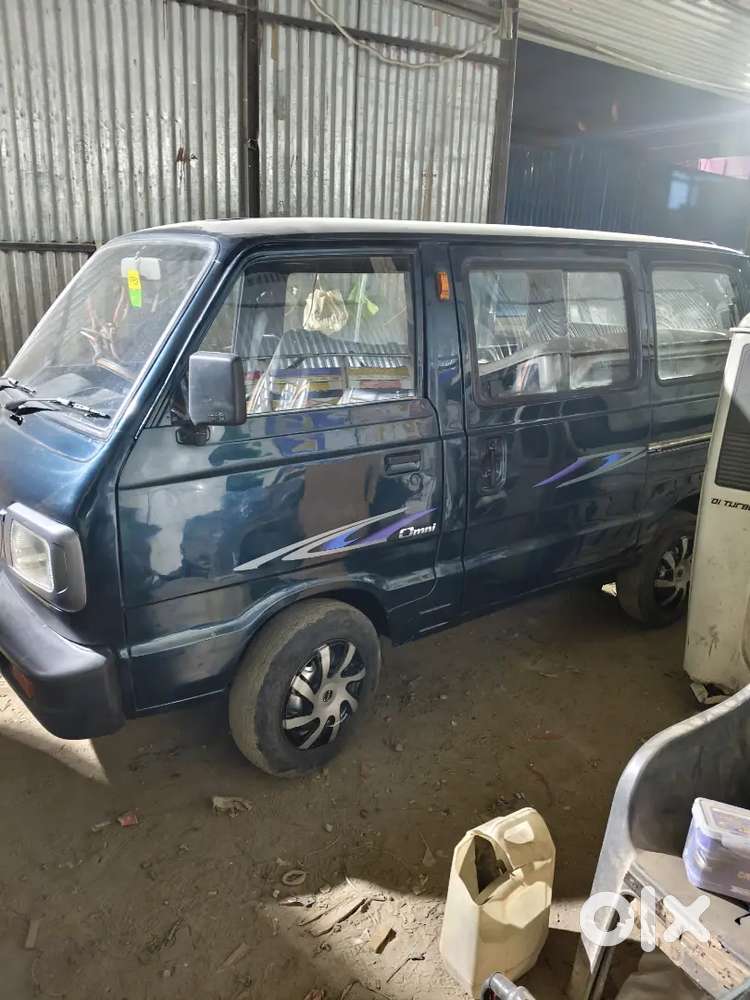 Maruti Suzuki Omni 2011