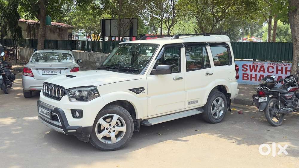Mahindra Scorpio Classic 2022 Diesel Well Maintained