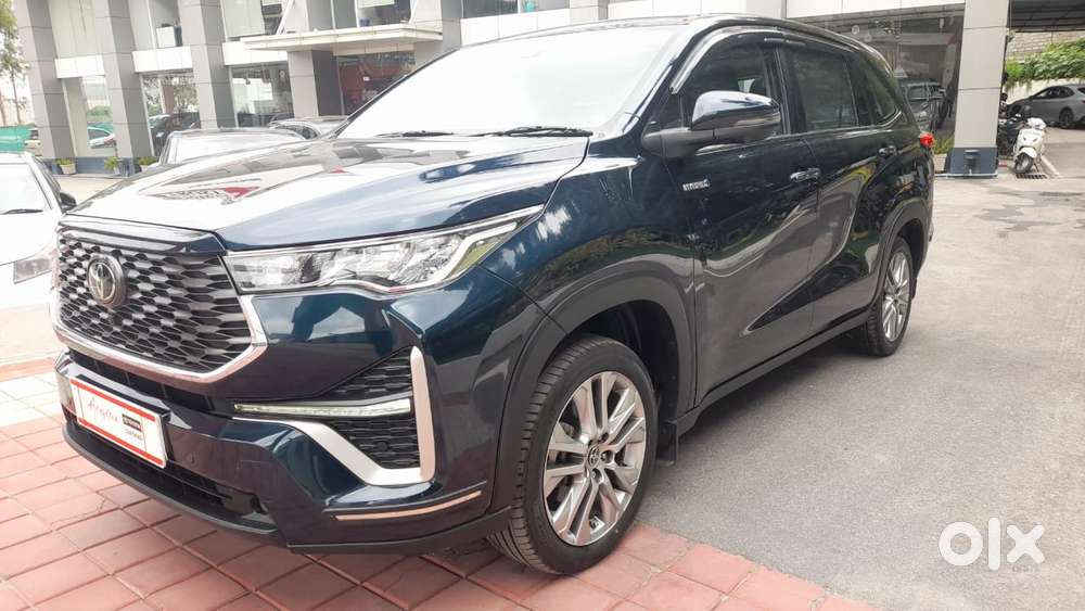 Toyota Innova Hycross 2.0 Zx (o) Hybrid 7 Str, 2023
