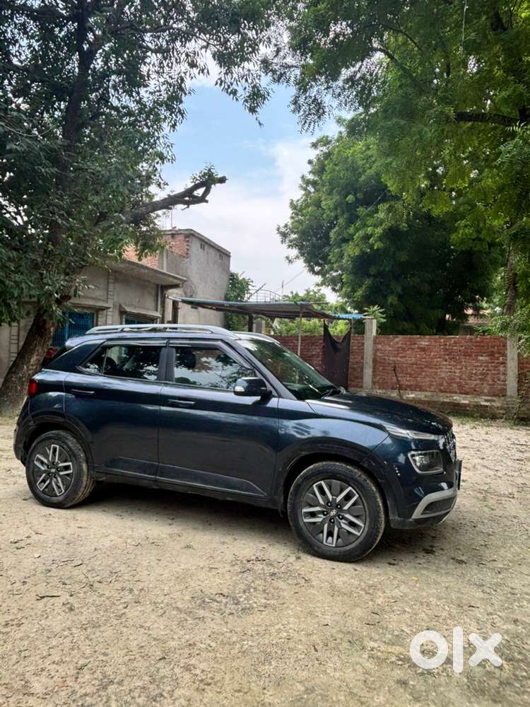 Hyundai Venue Petrol 2022