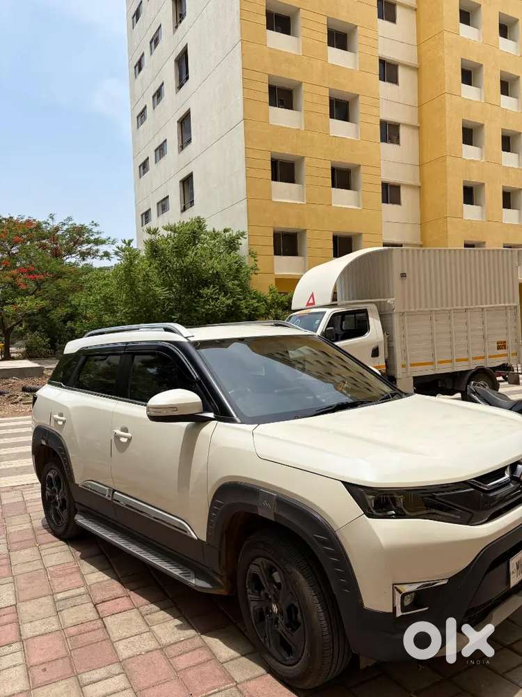 Maruti Suzuki Brezza 2025 Cng & Hybrids 30000 Km Driven