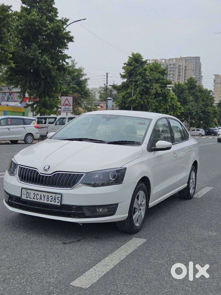 Skoda Rapid 1.0 Rider Plus Tsi At, 2018, Petrol