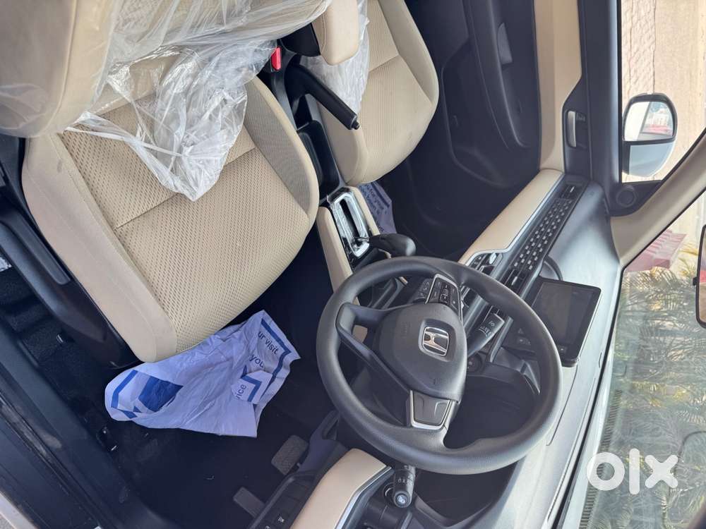 Honda Amaze 2025 Petrol 5500 Km Driven