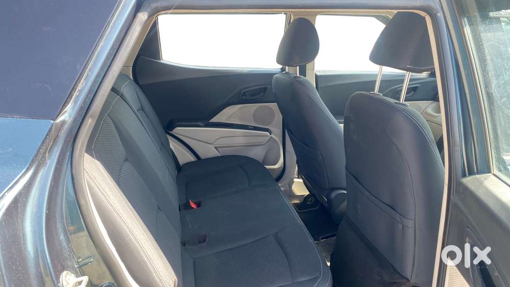 Mahindra Xuv300 W8 Diesel, 2021, Diesel