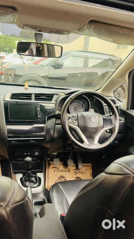 Honda Wr-v 2017 (petrol) — Single Owner, Well Maintained — ₹6.2 Lak