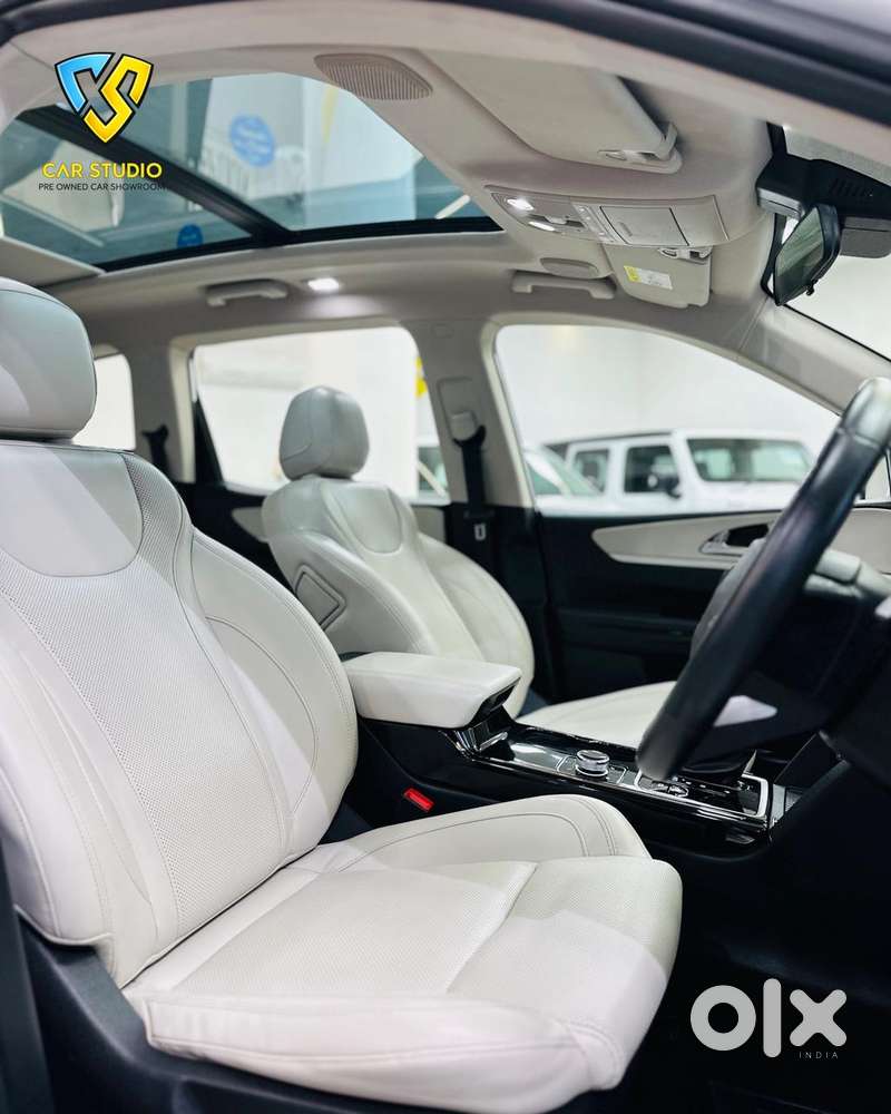 Mahindra Xuv700 Ax7l 6 Str At, 2024, Diesel