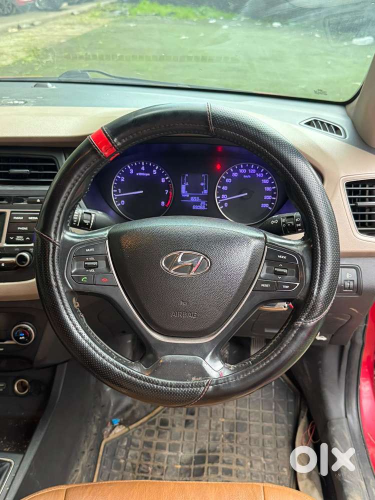 Hyundai Elite I20 Sportz Plus Dual Tone, 2015, Petrol