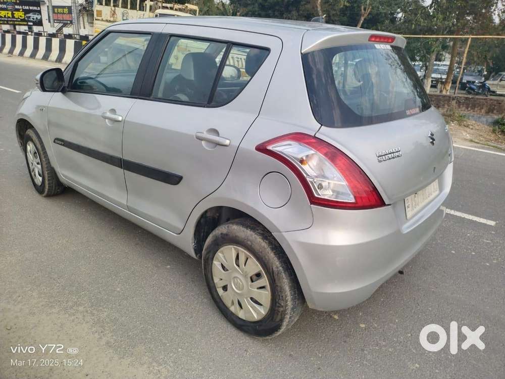 Maruti Suzuki Swift Vxi + Manual, 2015, Petrol