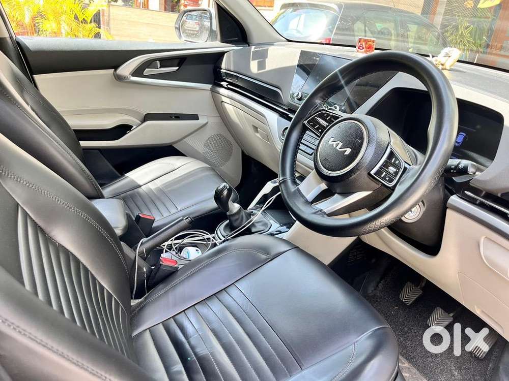 Kia Carens Silver Color Loan Free Car