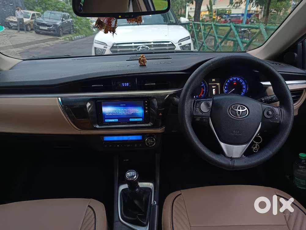 Toyota Corolla Altis 1.8 Sport, 2016, Petrol