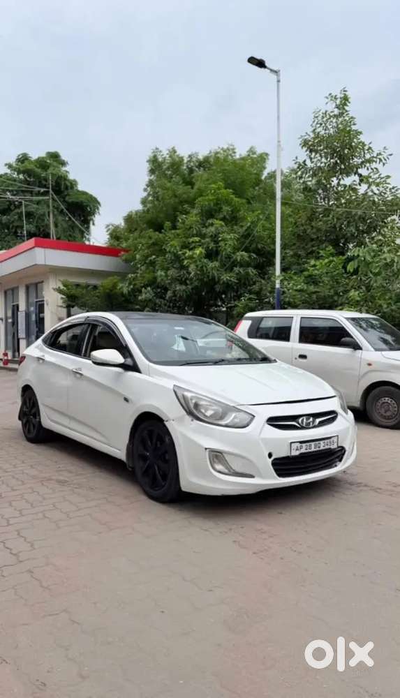 Hyundai Verna 2011 1.6 S