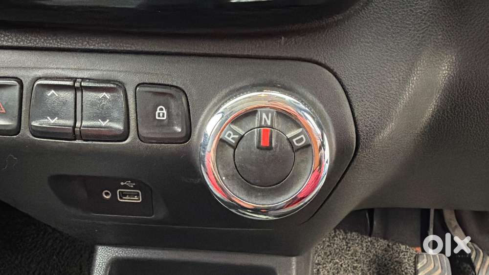 Renault Kwid 2019-ongoing 1.0 Rxt Amt (o), 2019, Petrol