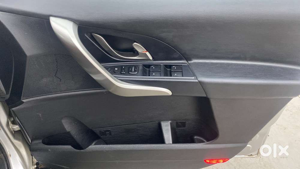 Mahindra Xuv500 W9 At 1.99, 2018, Diesel