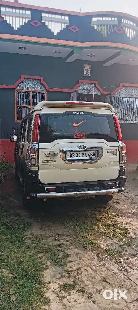 Mahindra Scorpio 2015