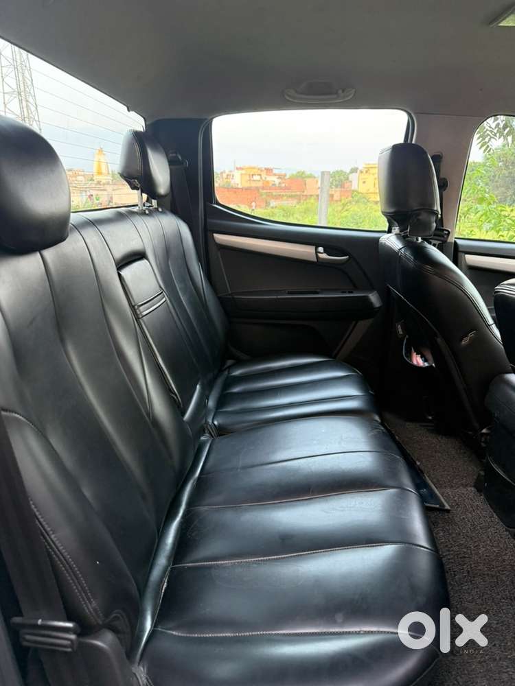 Isuzu V-cross 2019 Diesel Well Maintained