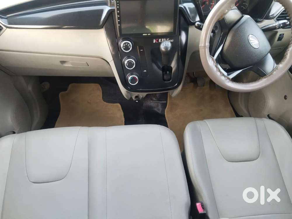 Mahindra Kuv 100 Mahindra-kuv-100-d75-k2, 2016, Petrol