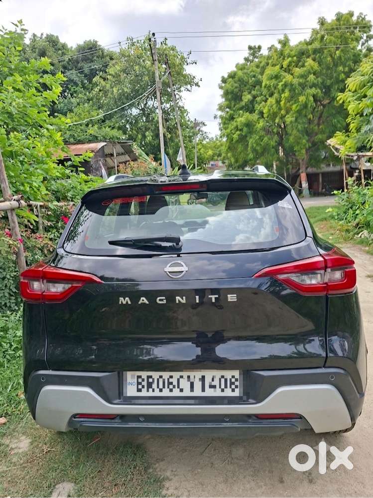 Nissan Magnite Black Xv
