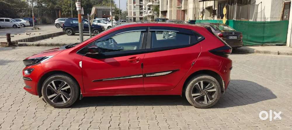 Tata Altroz Xz+ (s) Petrol Manual
