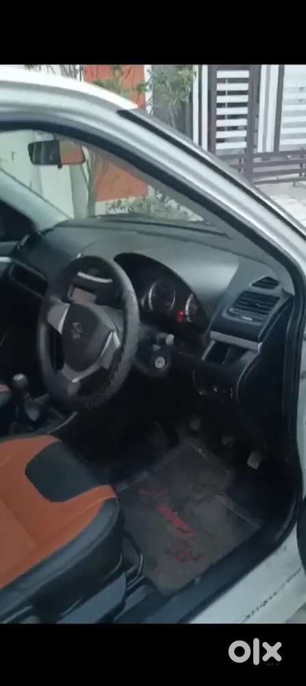 Swift Maruti Diesel 2013 Third Owner Good Condition