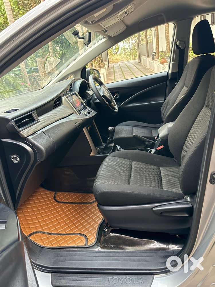 Toyota Innova Crysta 2.4 G Plus Mt 7 Str, 2022, Diesel